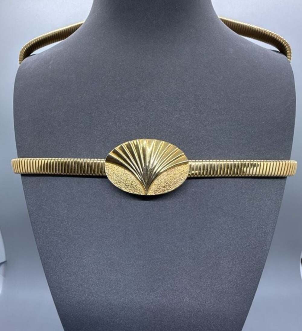 Vtg Gold Tone Stretch Snake Coil Belt Art Deco Shell Buckle 80s Retro Grannycore
